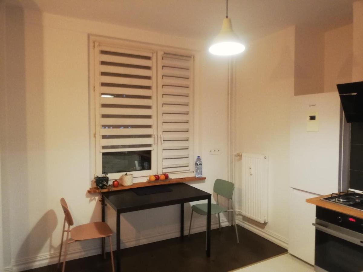 Blue Apartment - Near Spodek คาโตวีตเซ ภายนอก รูปภาพ
