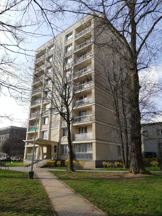 Blue Apartment - Near Spodek คาโตวีตเซ ภายนอก รูปภาพ